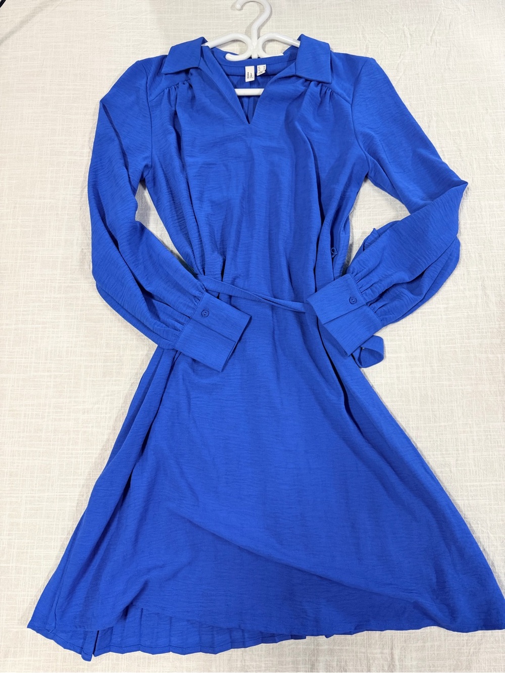 Vera Moda women’s size m Collared Long Sleeve Midi Dress in Cobalt Blue